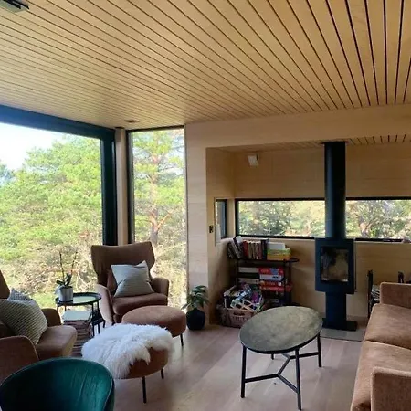 Live Among Trees In An Architect Drawn Σπίτι διακοπών *