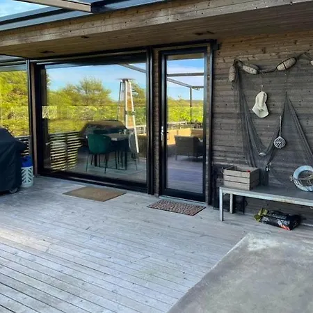 Live Among Trees In An Architect Drawn *